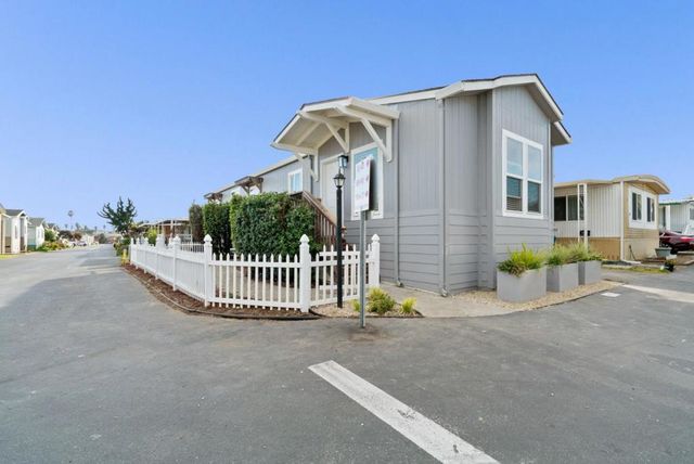 1099 38th Avenue, Santa Cruz, CA 95062