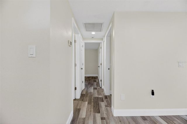 827 SEABREEZE DRIVE, Ruskin, FL 33570