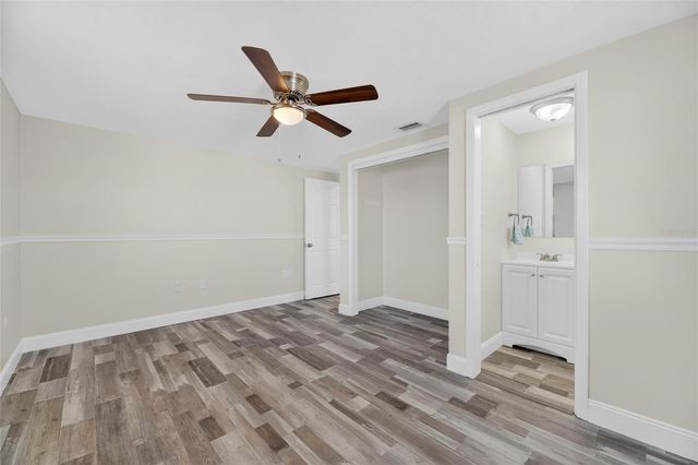 827 SEABREEZE DRIVE, Ruskin, FL 33570