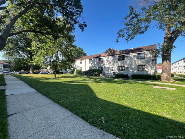 67-67 136TH STREET A, Flushing, NY 11367
