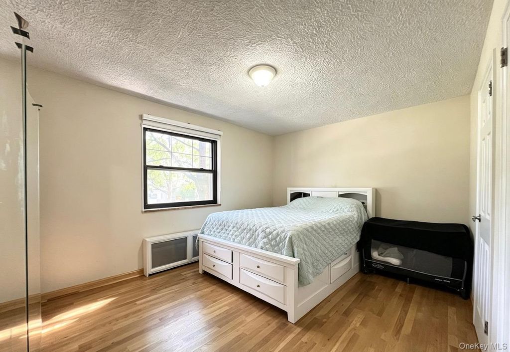 67-67 136TH STREET A, Flushing, NY 11367 — photo 5