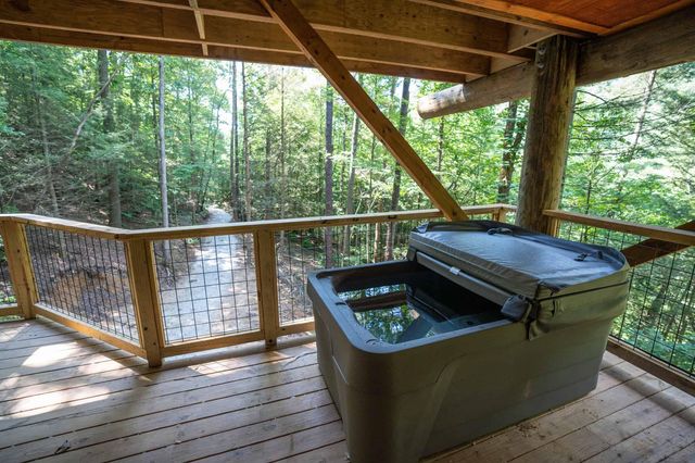 637 Cave Hollow Road, Campton, KY 41301