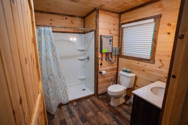 637 Cave Hollow Road, Campton, KY 41301