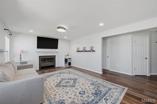211 Pearl Vista Drive, O'fallon, MO 63366