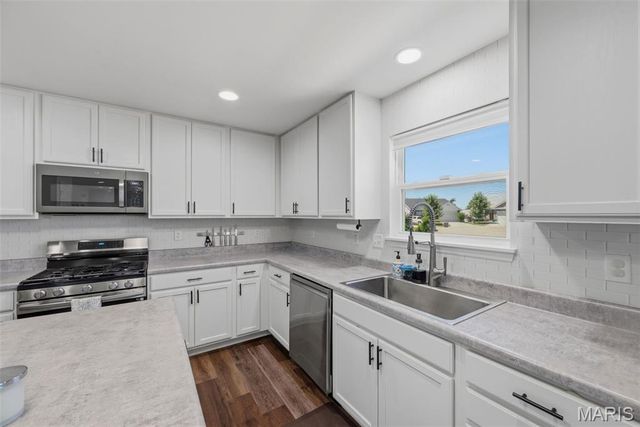 211 Pearl Vista Drive, O'fallon, MO 63366