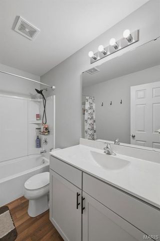 211 Pearl Vista Drive, O'fallon, MO 63366