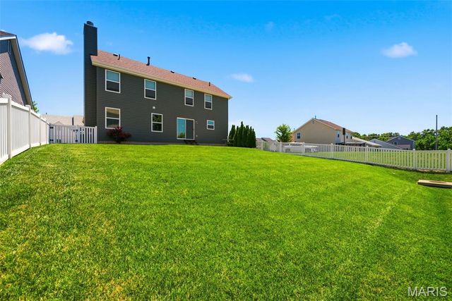 211 Pearl Vista Drive, O'fallon, MO 63366