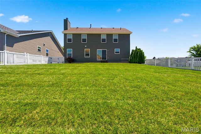 211 Pearl Vista Drive, O'fallon, MO 63366
