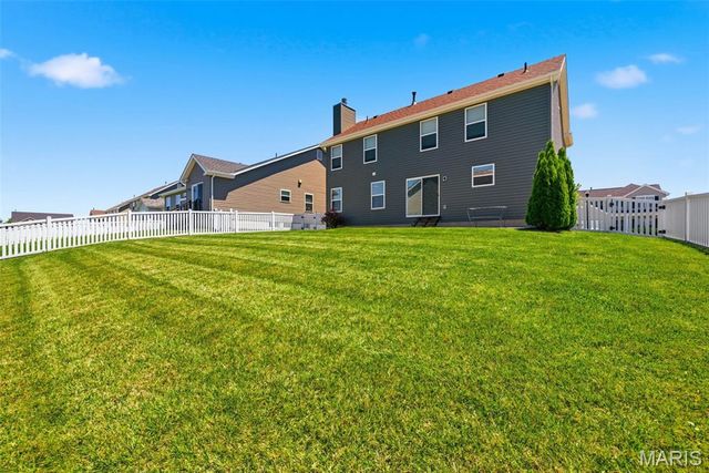 211 Pearl Vista Drive, O'fallon, MO 63366