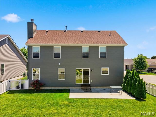 211 Pearl Vista Drive, O'fallon, MO 63366