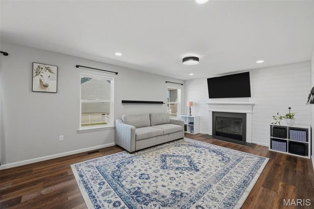 211 Pearl Vista Drive, O'fallon, MO 63366