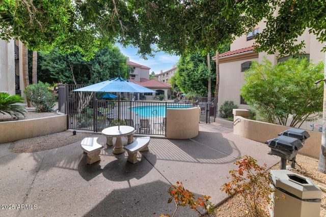 5104 N 32nd Street Unit 307, Phoenix, AZ 85018