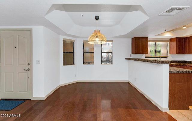 5104 N 32nd Street Unit 307, Phoenix, AZ 85018