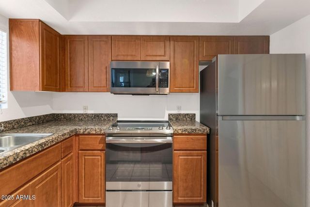 5104 N 32nd Street Unit 307, Phoenix, AZ 85018