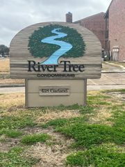 418 Garland Drive 120, Lake Jackson, TX 77566