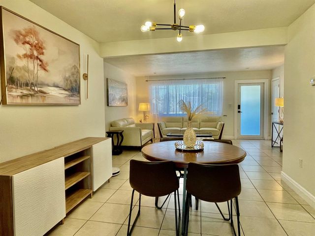 7661 Farragut Street, Hollywood, FL 33024