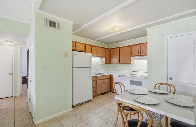 315 Bream. Ave Unit Avenue 106, Fort Walton Beach, FL 32548