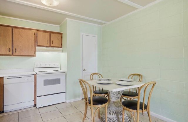 315 Bream. Ave Unit Avenue 106, Fort Walton Beach, FL 32548