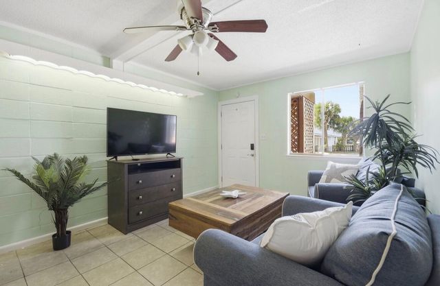 315 Bream. Ave Unit Avenue 106, Fort Walton Beach, FL 32548