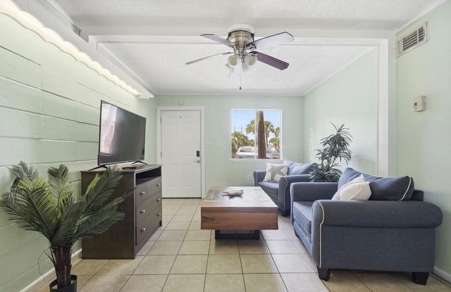 315 Bream. Ave Unit Avenue 106, Fort Walton Beach, FL 32548