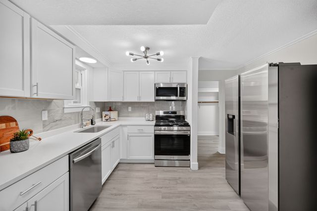 4110 2nd Avenue, Des Moines, IA 50313