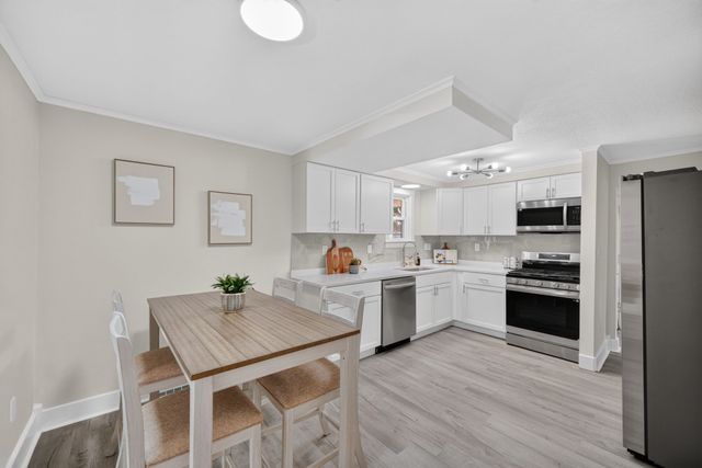 4110 2nd Avenue, Des Moines, IA 50313