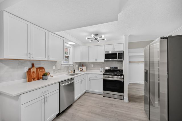 4110 2nd Avenue, Des Moines, IA 50313