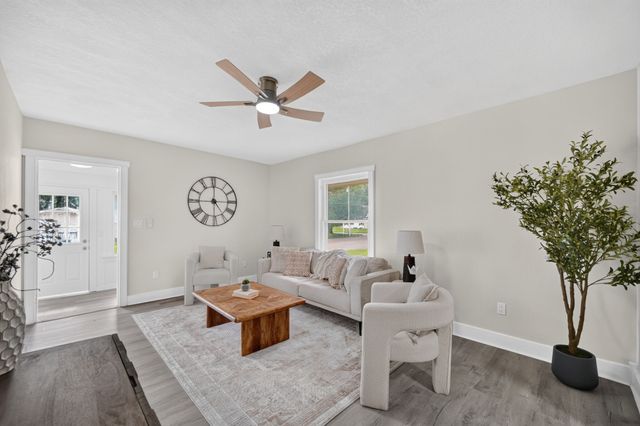 4110 2nd Avenue, Des Moines, IA 50313