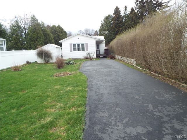 111 Bennett Street, Dewitt, NY 13057