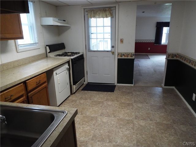 111 Bennett Street, Dewitt, NY 13057