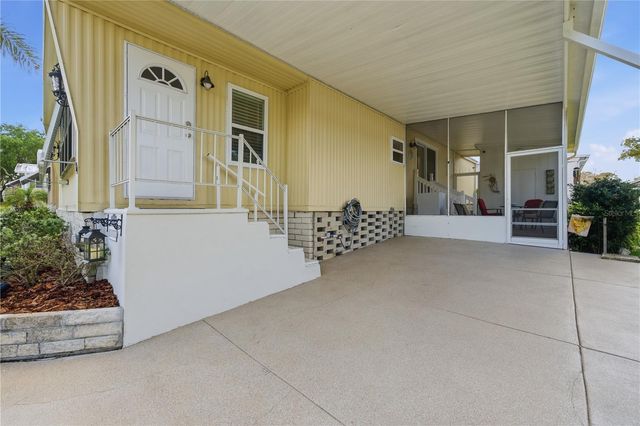 84 JACARANDA DRIVE 15, Safety Harbor, FL 34695