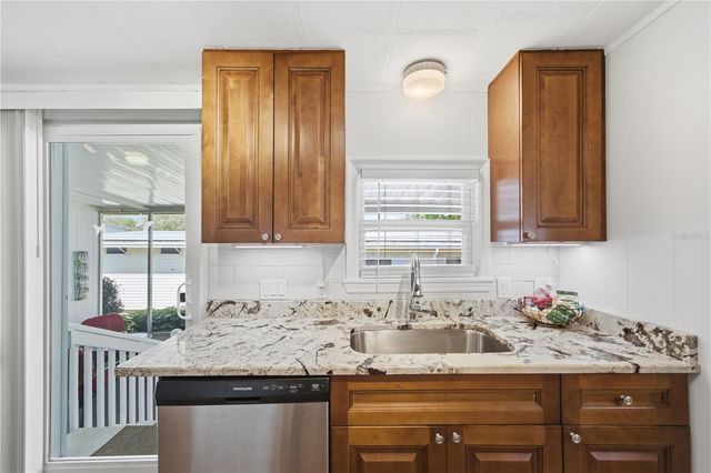 84 JACARANDA DRIVE 15, Safety Harbor, FL 34695