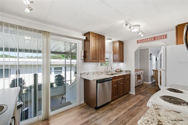 84 JACARANDA DRIVE 15, Safety Harbor, FL 34695