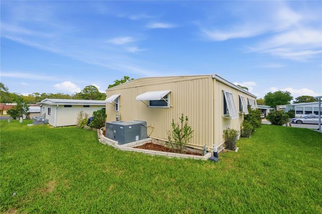 84 JACARANDA DRIVE 15, Safety Harbor, FL 34695