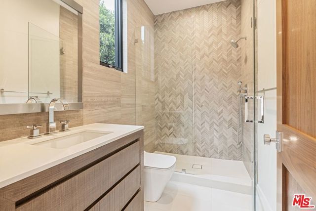 6361 Drexel Avenue, Los Angeles, CA 90048