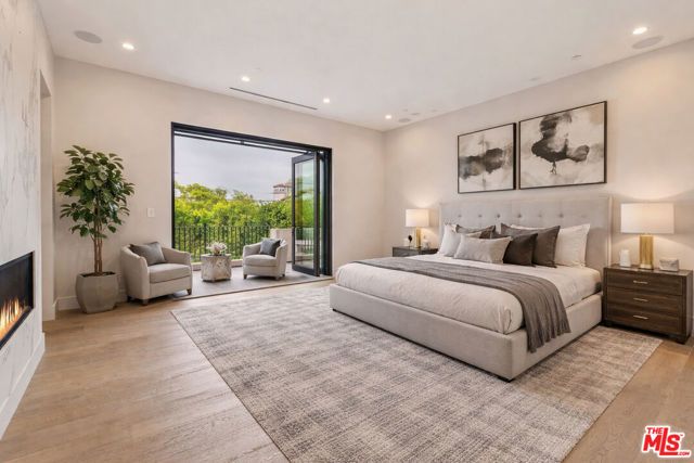 6361 Drexel Avenue, Los Angeles, CA 90048