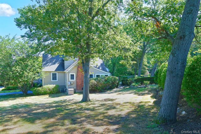 121 Van Buren Drive, Centerport, NY 11721