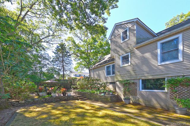 121 Van Buren Drive, Centerport, NY 11721
