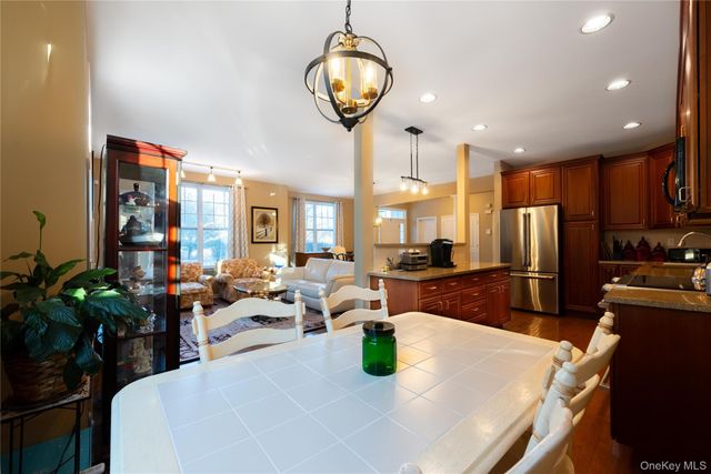 43 Putters Way, Middletown, NY 10940