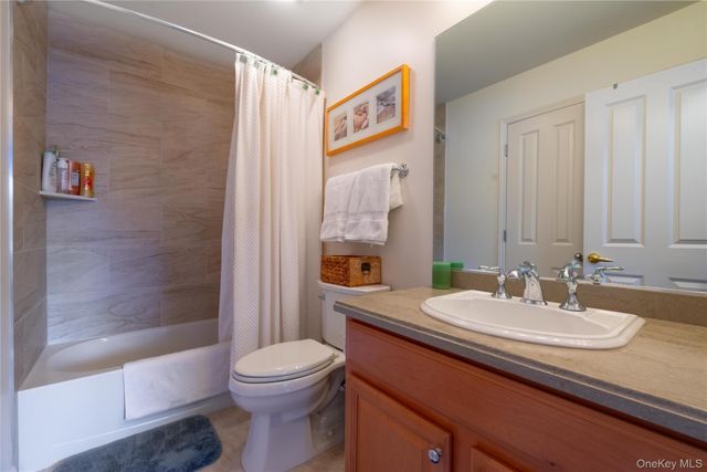 43 Putters Way, Middletown, NY 10940