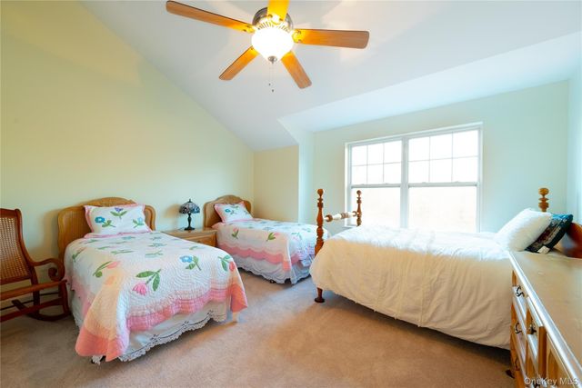 43 Putters Way, Middletown, NY 10940