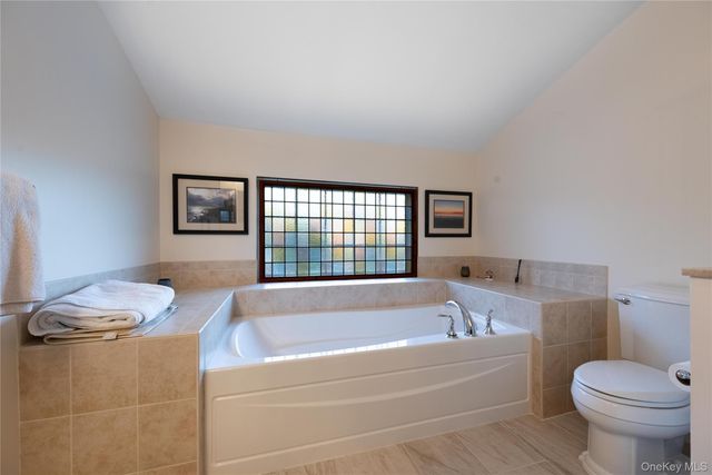 43 Putters Way, Middletown, NY 10940