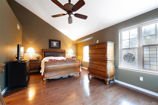 43 Putters Way, Middletown, NY 10940