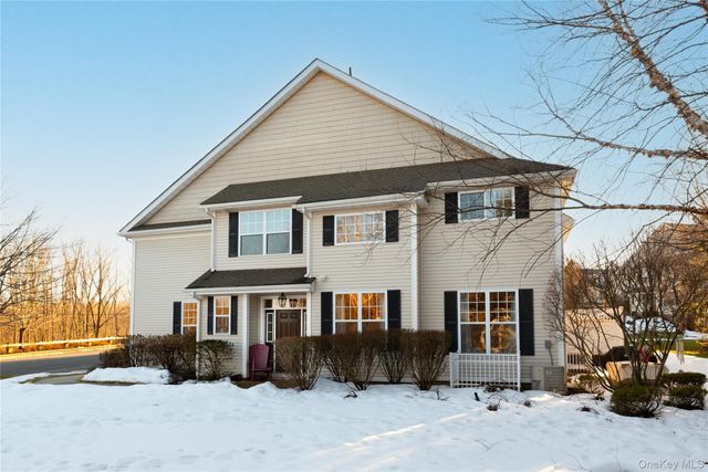 43 Putters Way, Middletown, NY 10940