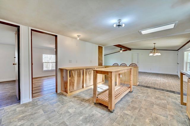 1030 Cross Road Pike, Corinth, KY 41010