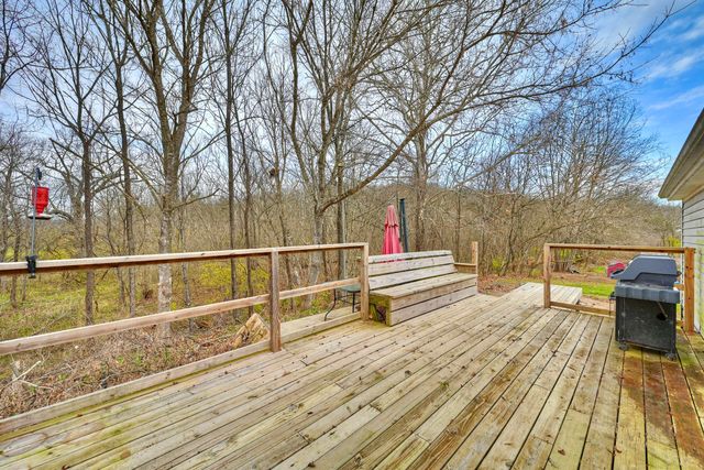 1030 Cross Road Pike, Corinth, KY 41010