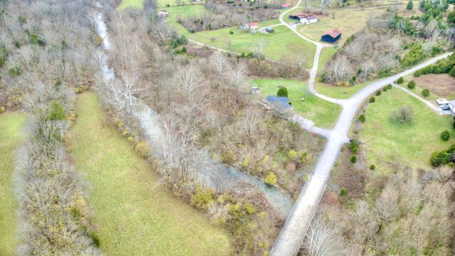 1030 Cross Road Pike, Corinth, KY 41010