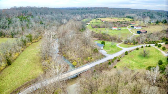 1030 Cross Road Pike, Corinth, KY 41010