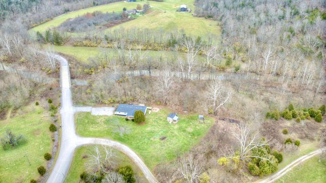 1030 Cross Road Pike, Corinth, KY 41010