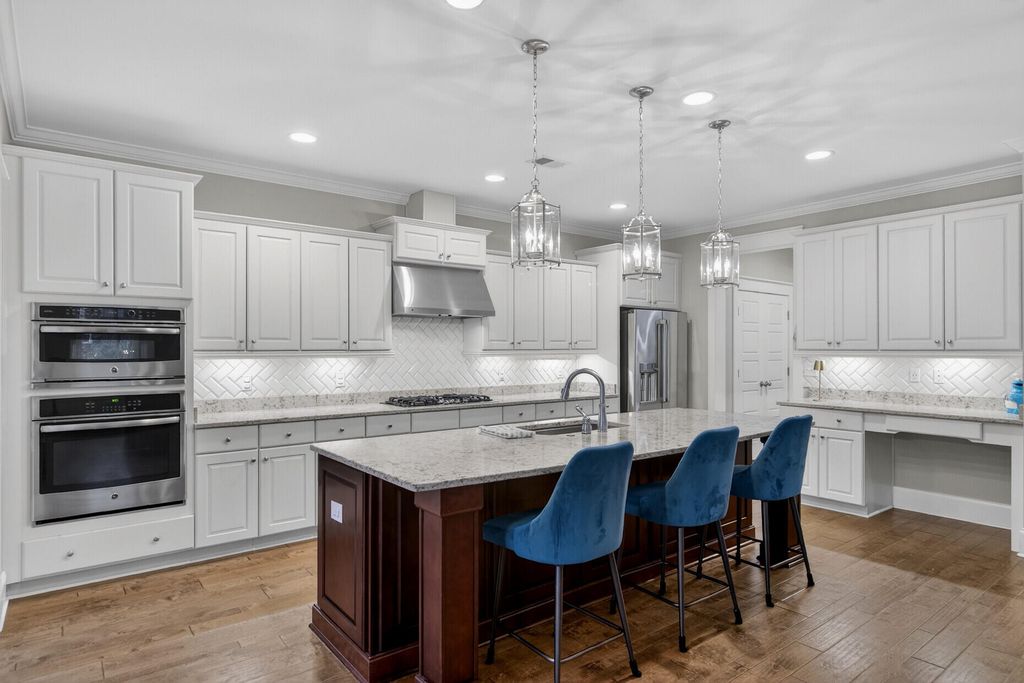 Image 16 of property listing at 128 Red Bay Lane, Summerville, SC 29483